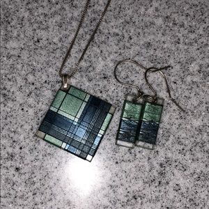 Necklace and earrings set